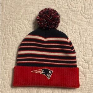 Patriots Toddler winter Pom Pom hat SZ 2-4T